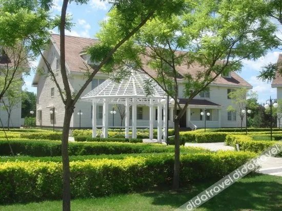 Eastern Garden Hotel - Image 1