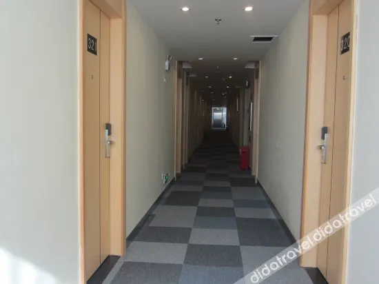 Huahuitong Hotel (Wujiang Shaoguan Station) - Image 1