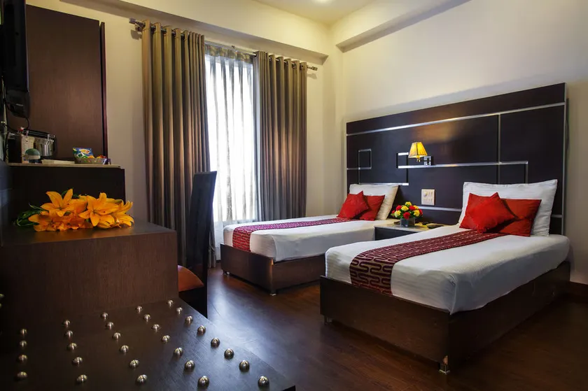 Sun Villa Gurgaon - Image 1