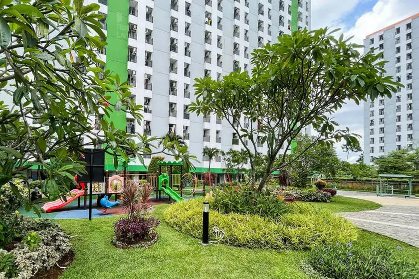 RedLiving Apartemen Green Lake View Ciputat - Pelangi Rooms 2 Tower E - Image 1