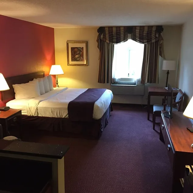 Days Inn by Wyndham Whitehall - Image 1