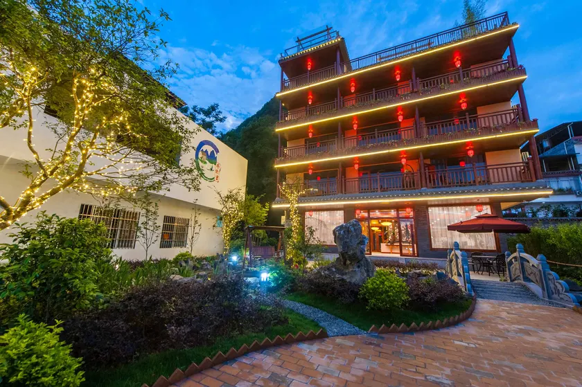 Yangshuo Shanshali Resort Hotel - Image 1