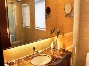 Ningbo Garden International Hotel - Image 1