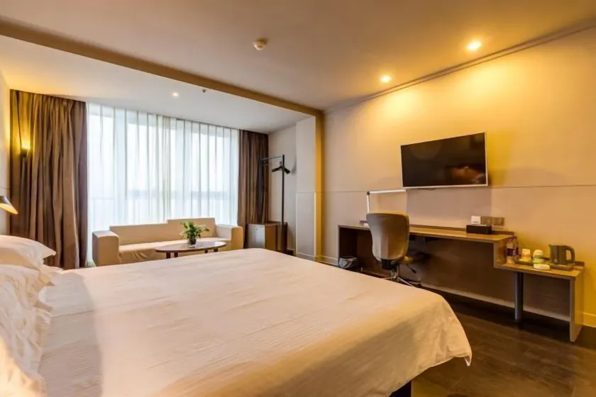 Jinjiang Inn Select Xixian New Distict Century Avenue - Image 1