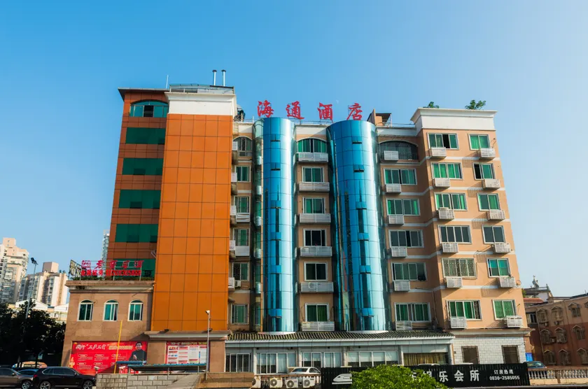 CLOUD LUXURY HOTEL - Image 1