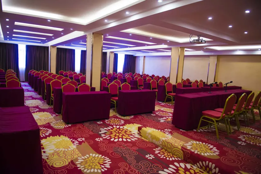 Yinghe Hotel - Image 1