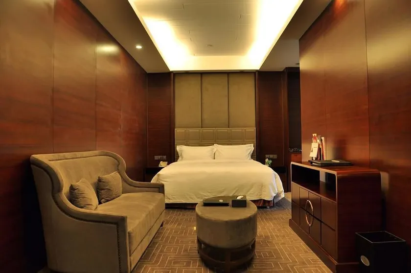 Baohengda International Hotel Shenzhen - Image 1