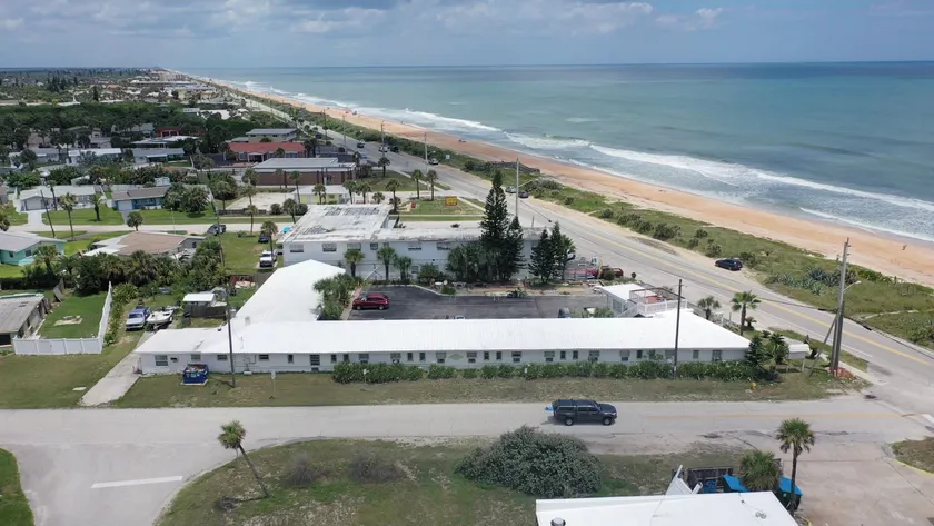 Ocean Mist Motel - Image 1