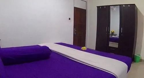 24/7 Bed & Breakfast - Image 1