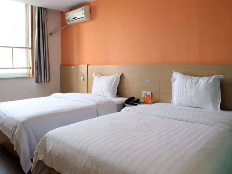 7 Days Premium Hotel Xian North Gate Anyuan Gate Subway Station Branch - Image 1