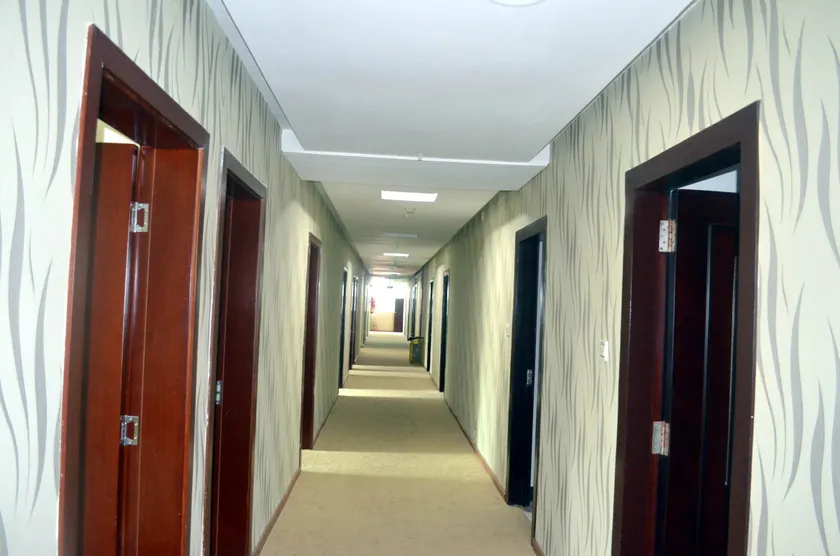 Tongtai Hotel (Longhua Subway Station Branch, Shenzhen North Station) - Image 1