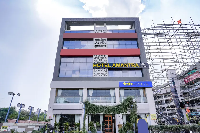 Fabhotel Amantra - Image 1