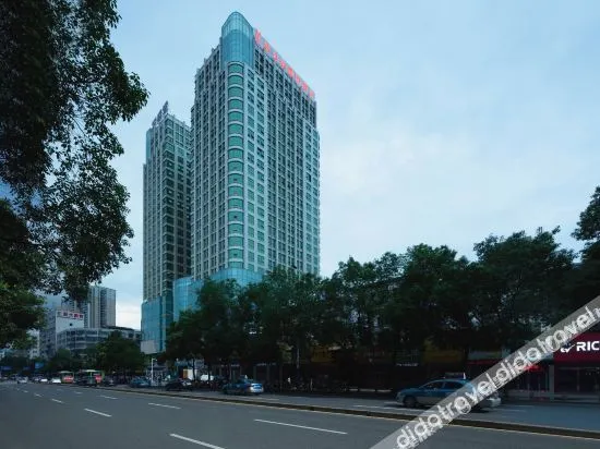 Vienna International Hotel (Huaihua City Center) - Image 1