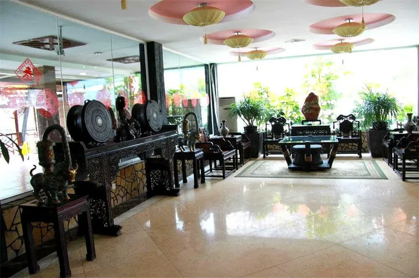 Mingshi Mountain Villa - Image 1