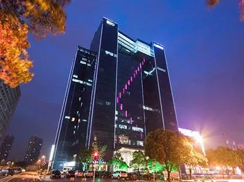 ECO Grand Hotel - Image 1