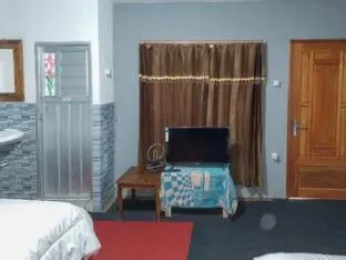 Sri Dewi Homestay - Image 1