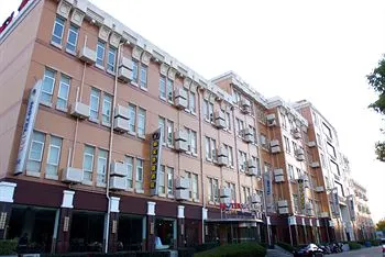 Motel 168 Chuansha Road - Image 1