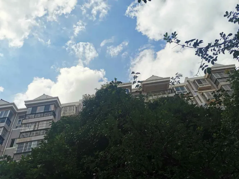 Lingyuan Hostel - Image 1