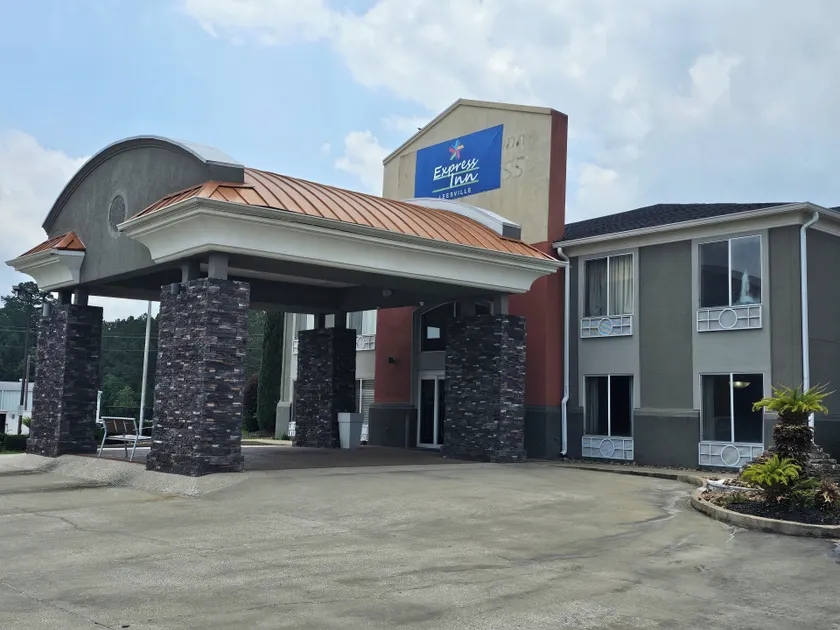 Express Inn Leesville Ft Johnson SureStay Collection by Best Western - Image 1
