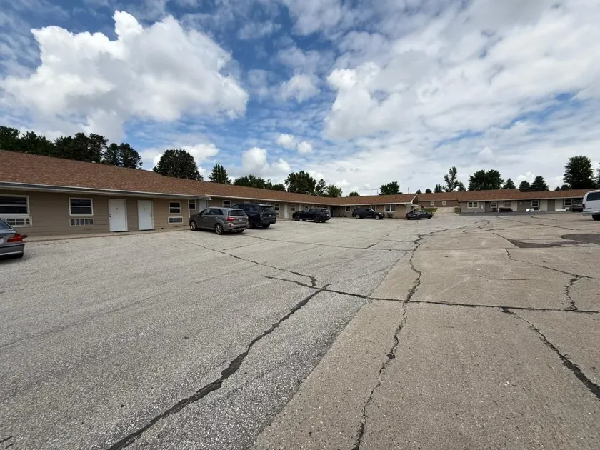 Hotel O Castle Town Ida Grove Hwy 175 - Image 1