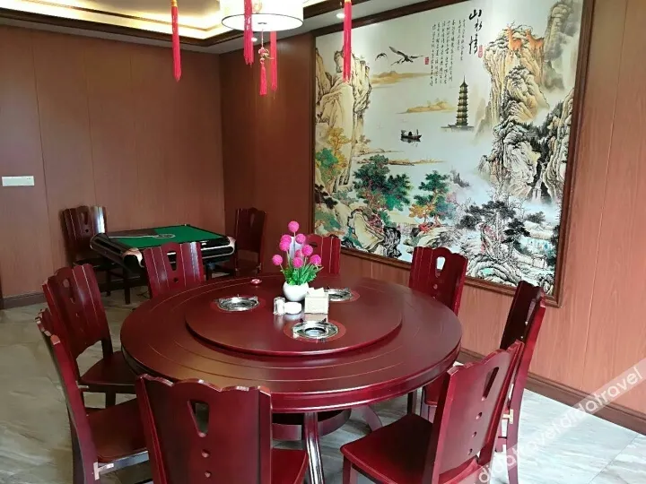 Jinshan Hotel - Image 1