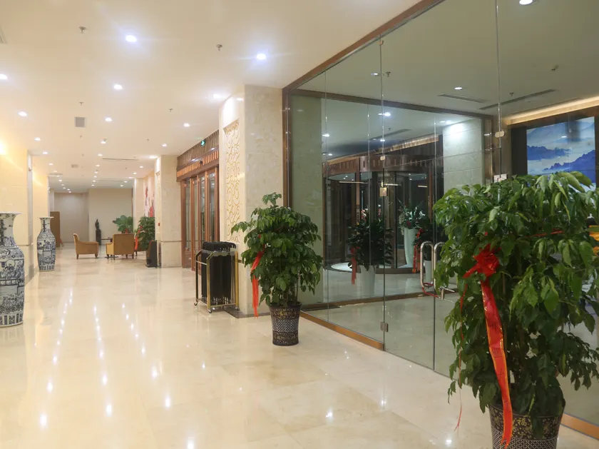 Xiadu Holiday Hotel - Image 1