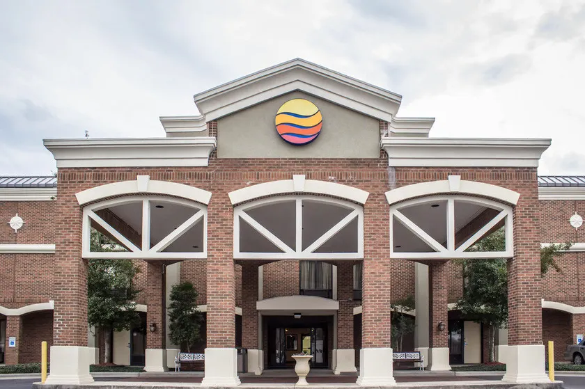 Comfort Inn Research Triangle Park - Image 1