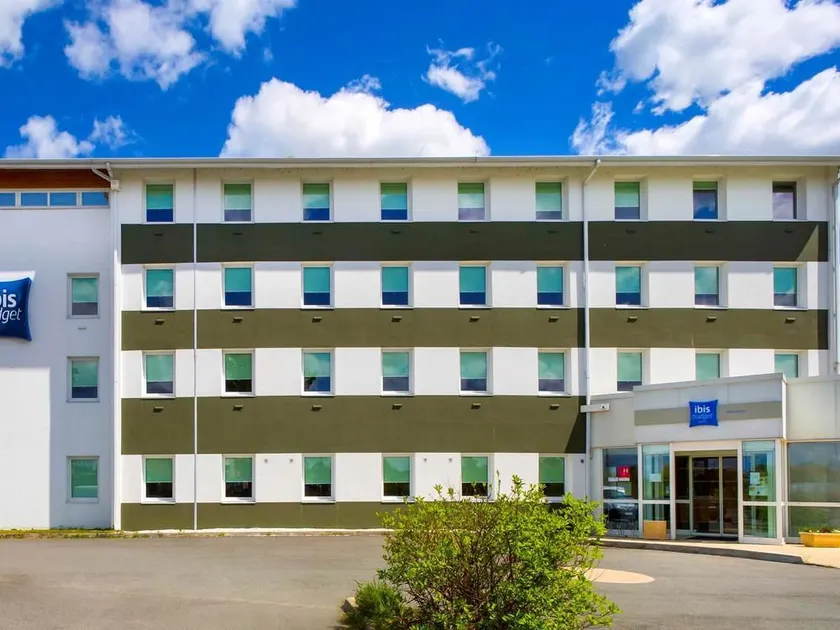Hotel ibis budget Montlucon - Image 1
