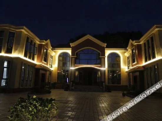 Bugu Bugu Hostel - Image 1