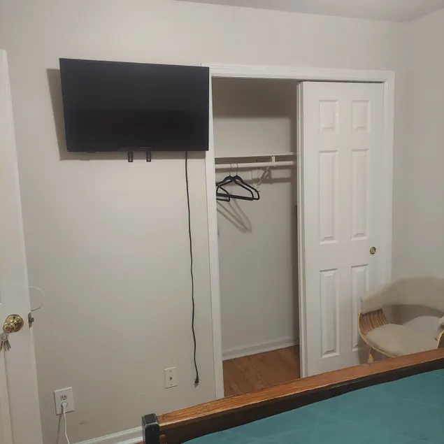 Crystal Room - Image 1