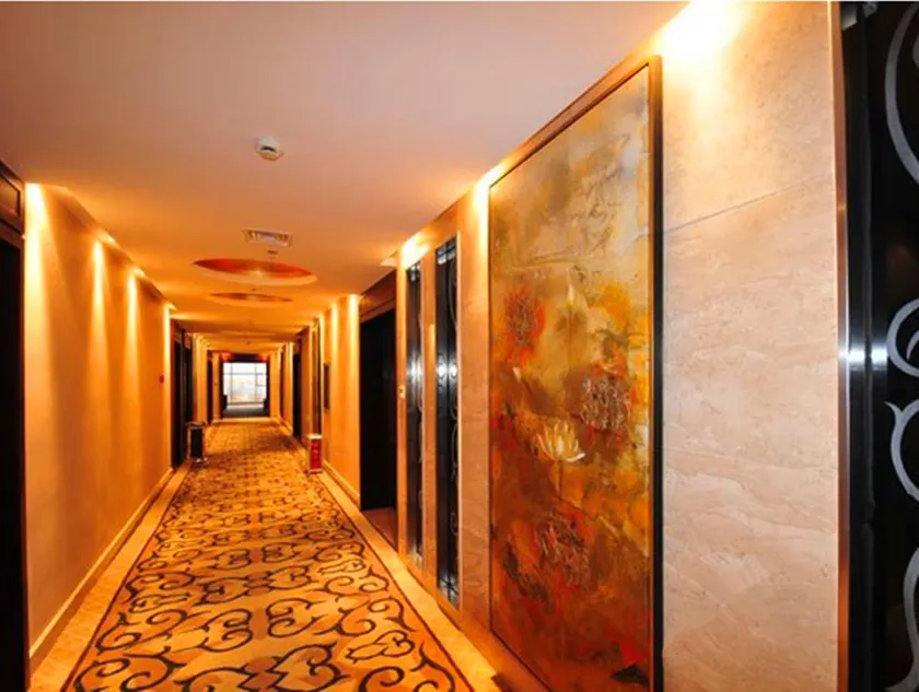Yizhou Hotel - Image 1