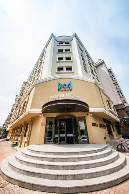 Modern M+ Hotel - Image 1