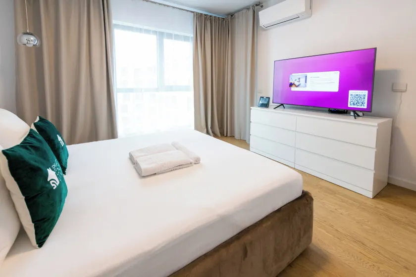 Cool Stay - Image 1