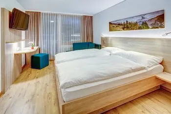 Matterhorn Inn - Image 1