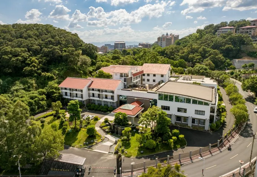 Juchunyuan·Wolong Villa Hotel - Image 1