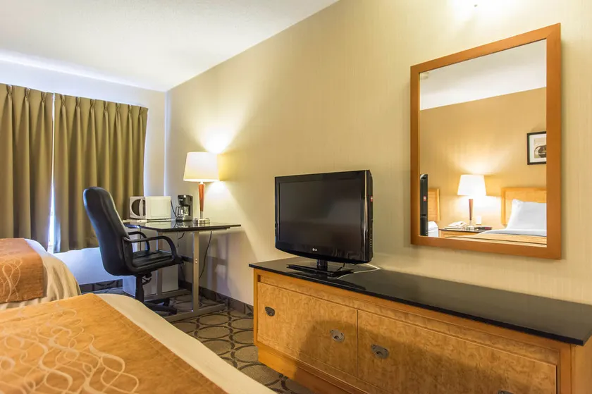 Comfort Inn New Glasgow - Stellarton - Image 1