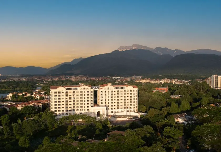 San Yi Boutique Emeishan Tianjing Hotel & Experience Center - Image 1