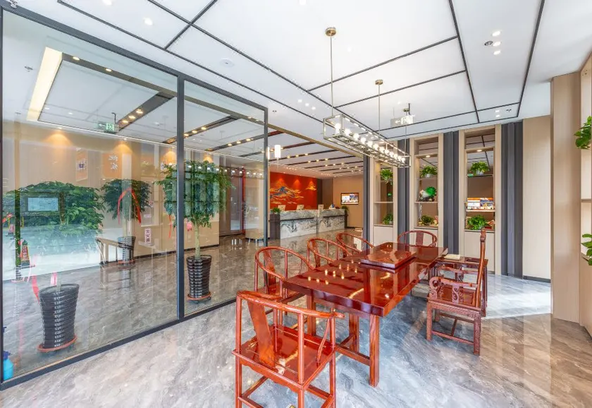Echeng Hotel Xining Chengbei Wanda Plaza Transportation College - Image 1