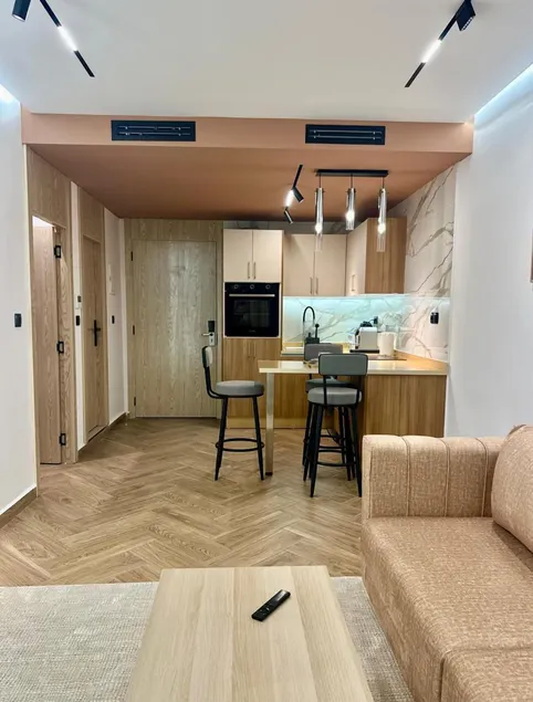 Centrico 2 Hospitality Luxury & Comfort in Center - Image 1