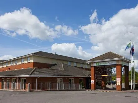 Holiday Inn Express Gloucester - South by IHG - Image 1