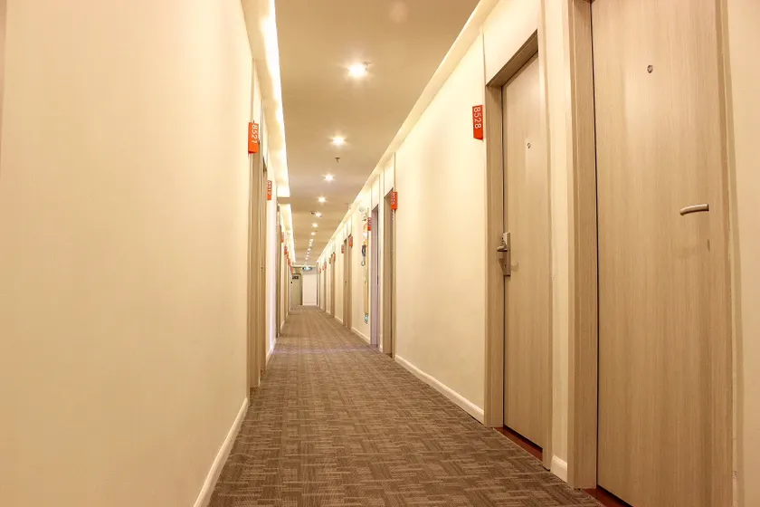 Aige Hotel (Shenzhen Bao'an Fanshen Subway Station) - Image 1