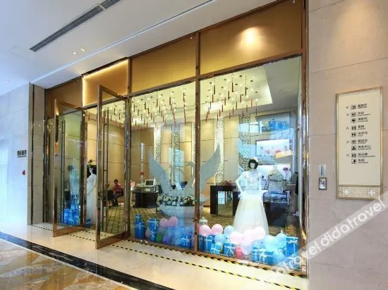 Deefly Haiyan Hotel - Image 1