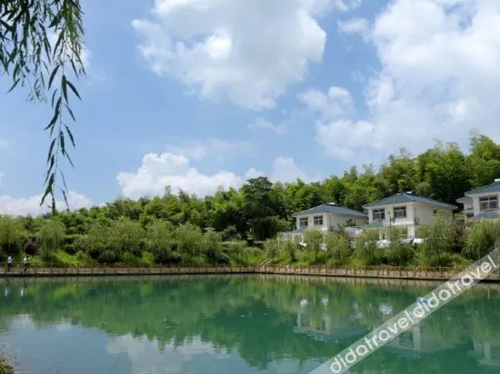 Jingya Bieyuan Hotel - Image 1