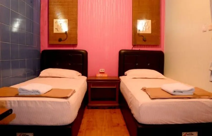 Mojokerto Guesthouse - Image 1