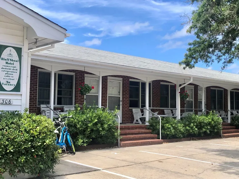 Bluff Shoal Motel - Image 1