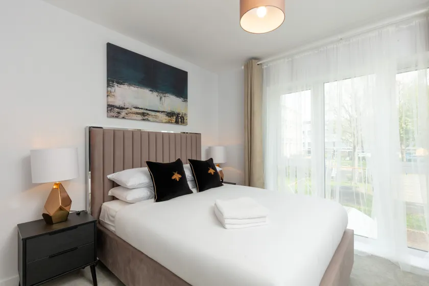 Deluxe Walworth London Apartment - Image 1