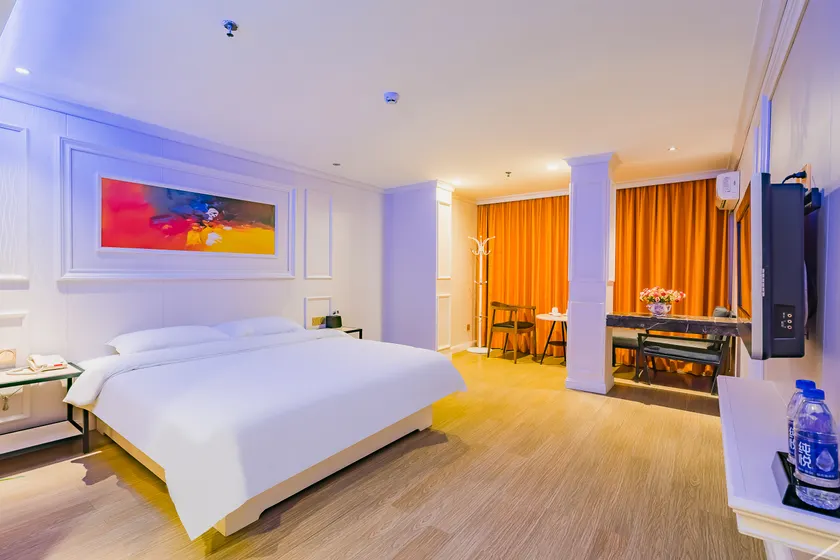 Huangting Business Hotel - Image 1
