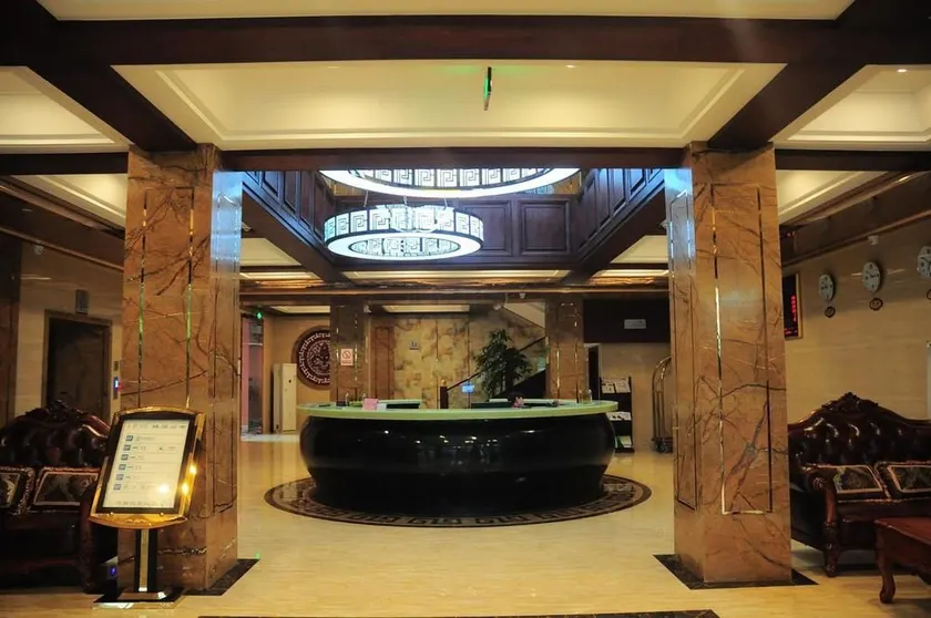Huaxi Hotel Dujiangyan - Image 1