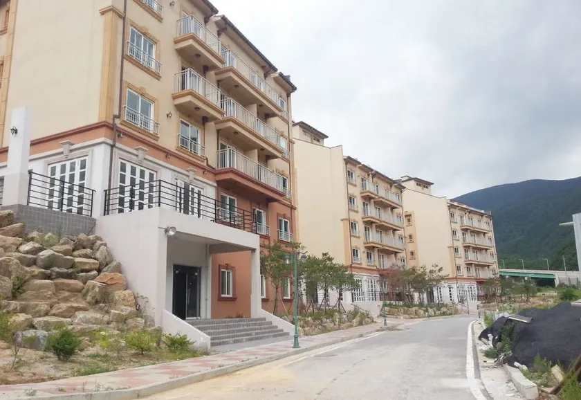 Taebaek Sulwhaguk Family Hotel - Image 1