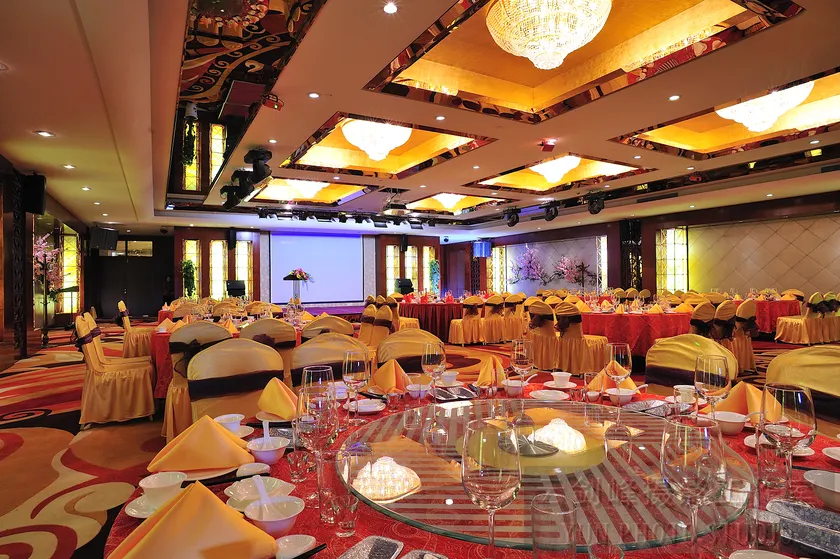 Hohhot Hai Liang Plaza Hotel - Image 1